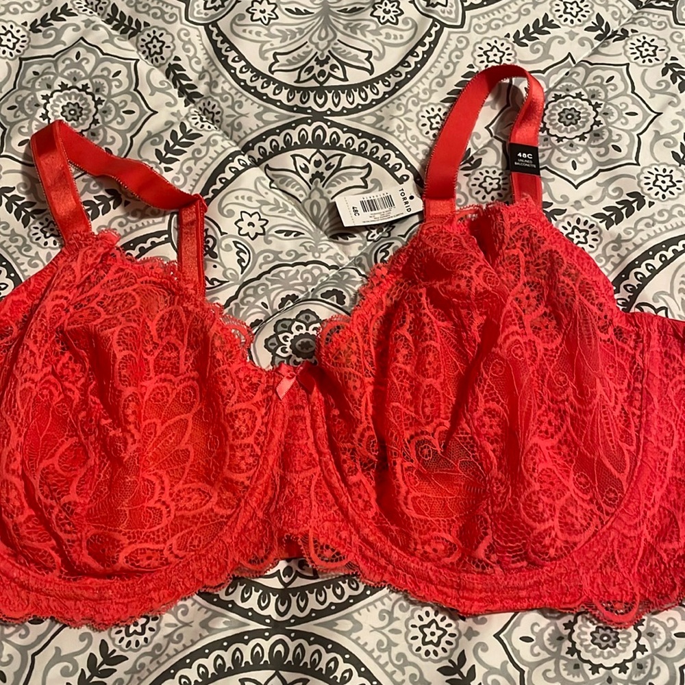 Balconette Unlined Peacock Lace Straight Back Bra